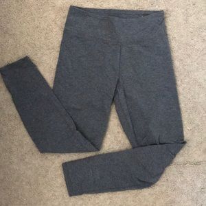 Aerie chill play move gray leggings small short